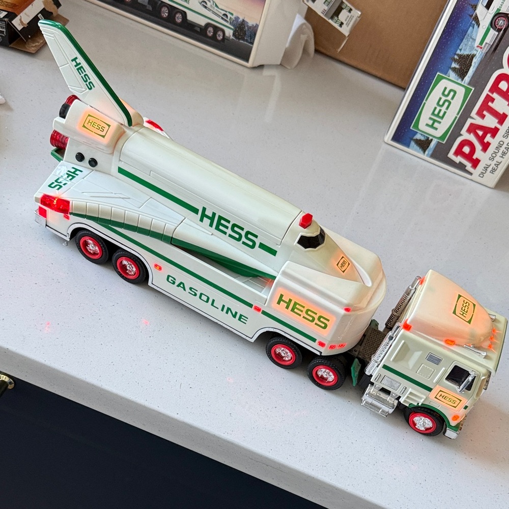 Used 1999 Hess Gasoline Truck with Space Shuttle